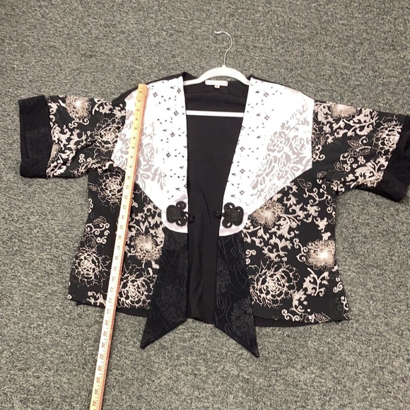 Embroidered jacket - Picture 5 of 6